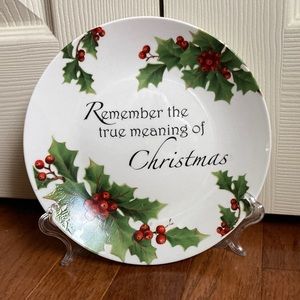 Liily Creek Christmas Decorative Plate